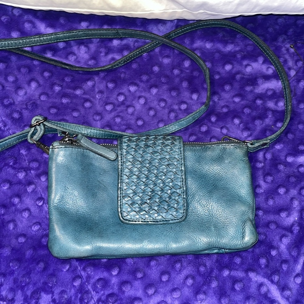 Vilenca crossbody